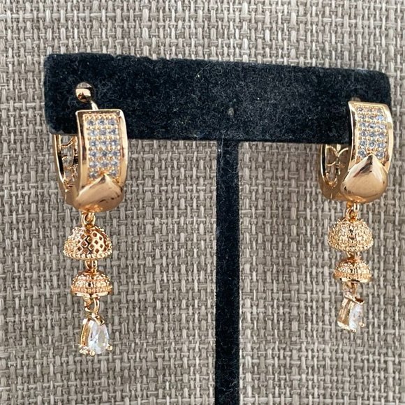 Jewelry - Women Earrings Gold Tone Fashion Ear Drop Down Jewelry Crystals Accent